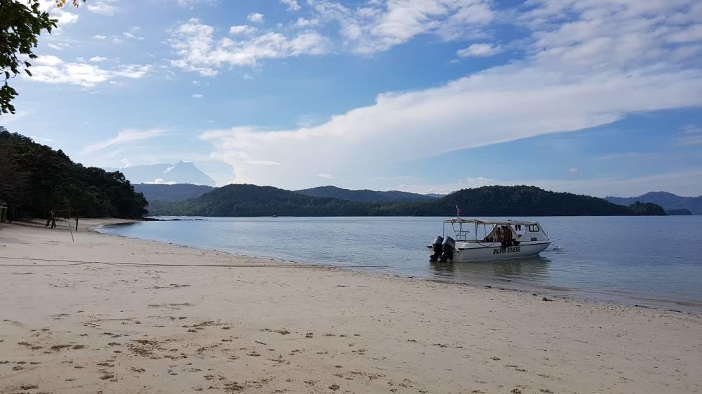 Bigfin Beach Resort Kota Belud Eksteriør billede