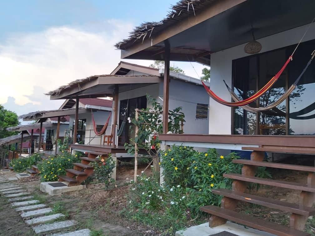 Bigfin Beach Resort Kota Belud Eksteriør billede